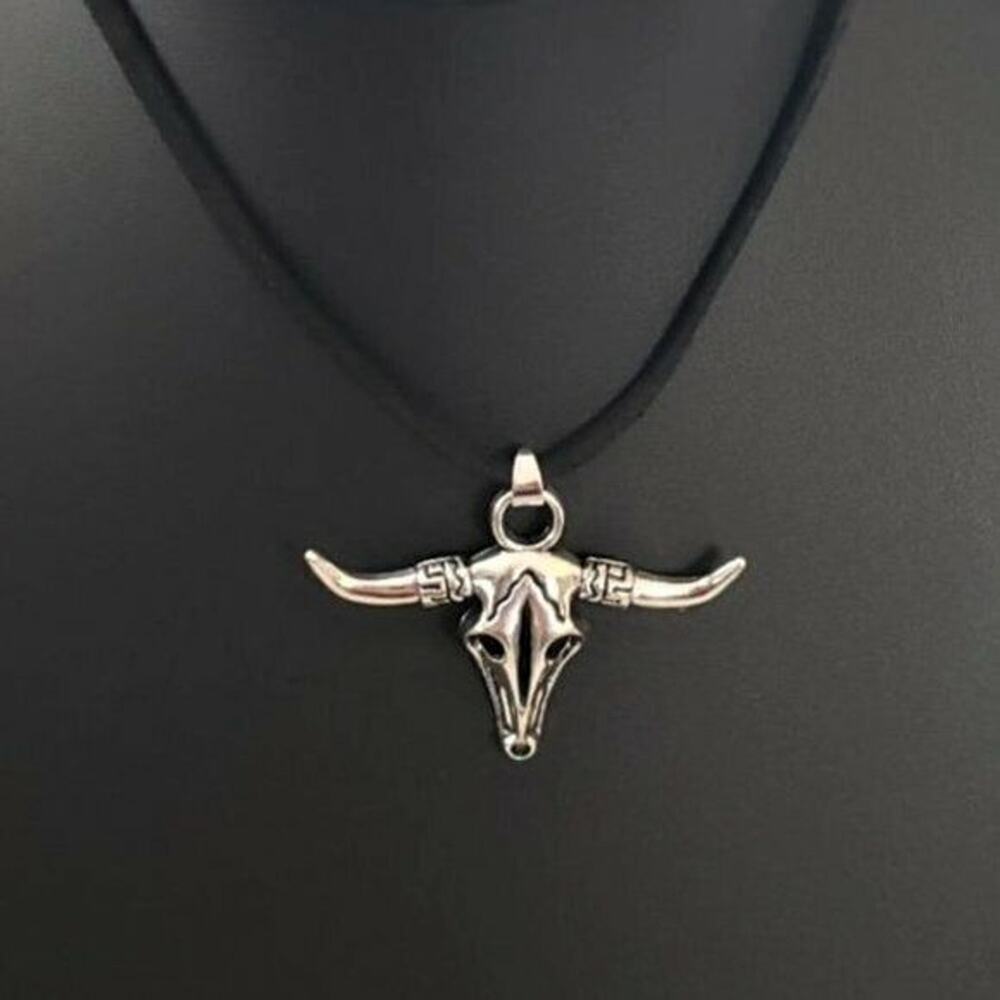 Longhorn Skull Silver Tone Pendant with Black Cord Necklace - Brand New